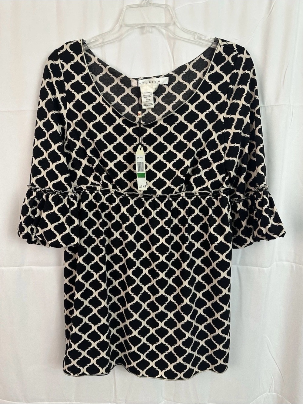 Studio M Black and White Geometric Ruffle-Sleeve Blouse, Size L, NWT